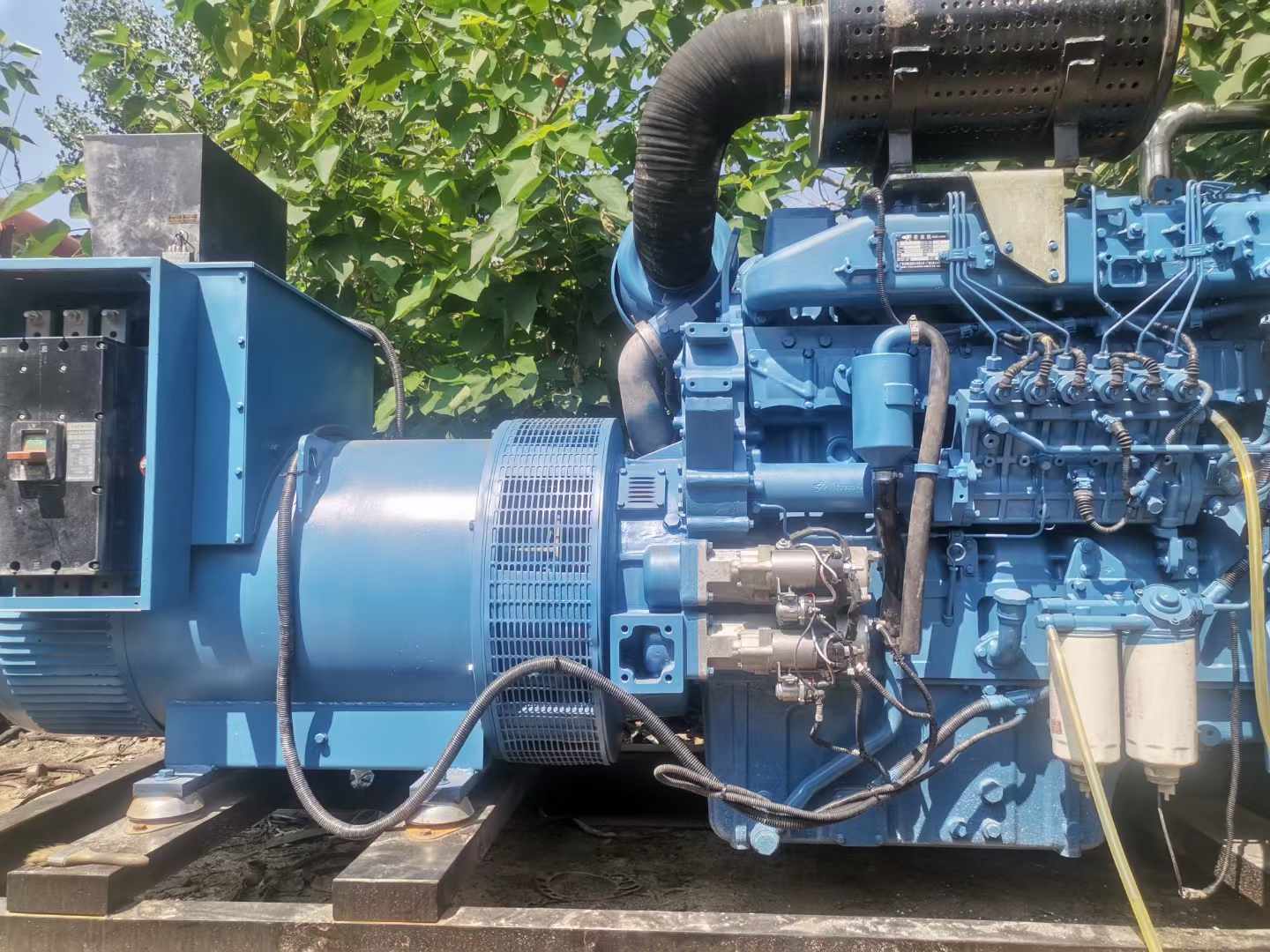 昭平详细说明降低 800kW 柴油发电机输出电流波动的方法